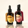 Set efecto buena cara Shiny Happy People aporta luminosidad y un toque de color SPF con Madorange + Mango Cyrus